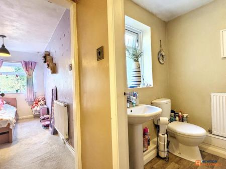 2 bedroom Cottage for sale in Station Hill, Swannington, LE67