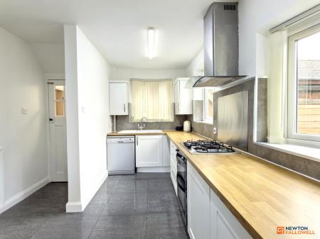 3 bedroom Detached house for sale in Broom Leys Road, Coalville, LE67