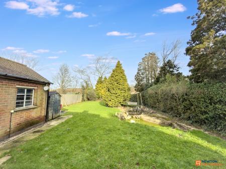 3 bedroom Detached house for sale in Broom Leys Road, Coalville, LE67