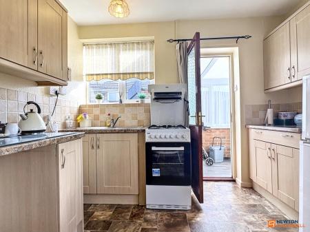 2 bedroom Semi-detached bungalow for sale in Hilary Crescent, Whitwick, LE67