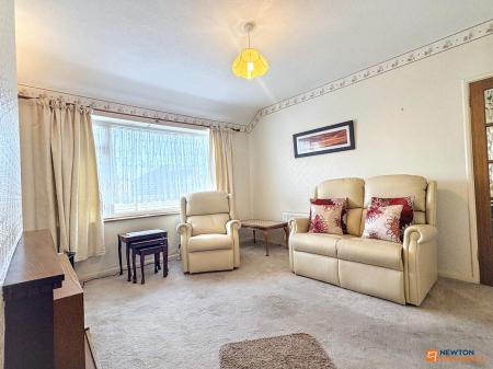 2 bedroom Semi-detached bungalow for sale in Hilary Crescent, Whitwick, LE67