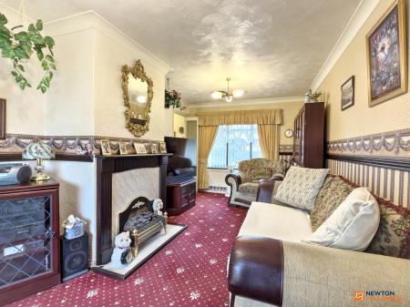 3 bedroom Town house for sale in Melrose Road, Thringstone, LE67