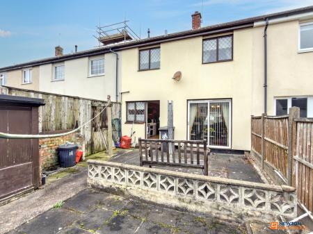 3 bedroom Town house for sale in Melrose Road, Thringstone, LE67