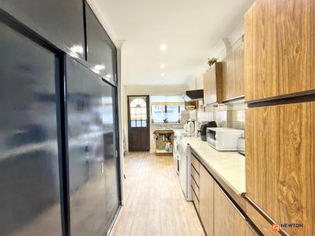 3 bedroom Town house for sale in Melrose Road, Thringstone, LE67