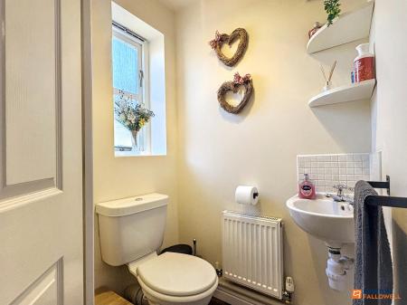 3 bedroom Semi-detached house for sale in Maynard Close, Bagworth, LE67