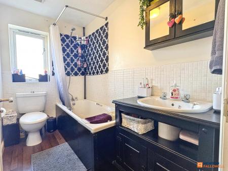 3 bedroom Semi-detached house for sale in Maynard Close, Bagworth, LE67