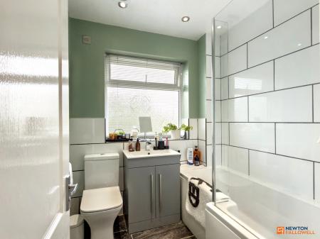 3 bedroom Detached house for sale in Ashford Road, Whitwick, LE67