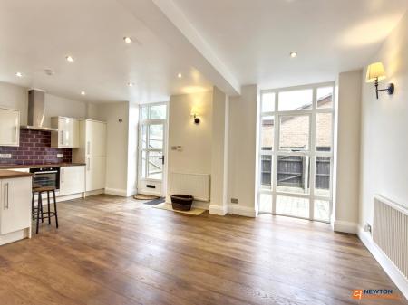 3 bedroom Semi-detached house for sale in The Green, Markfield, LE67