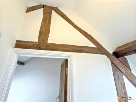 3 bedroom Semi-detached house for sale in The Green, Markfield, LE67