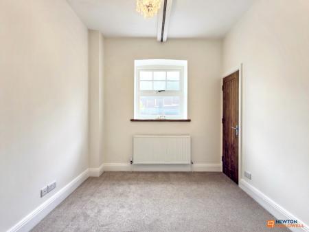 3 bedroom Semi-detached house for sale in The Green, Markfield, LE67