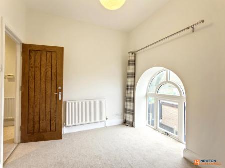 3 bedroom Semi-detached house for sale in The Green, Markfield, LE67