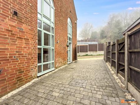 3 bedroom Semi-detached house for sale in The Green, Markfield, LE67