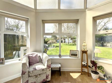 4 bedroom Bungalow for sale in Station Road, Hugglescote, LE67