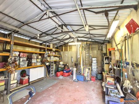 4 bedroom Bungalow for sale in Station Road, Hugglescote, LE67