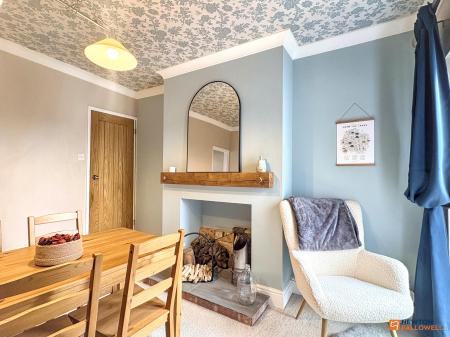 2 bedroom Terraced House for sale in Battram Road, Ellistown, LE67