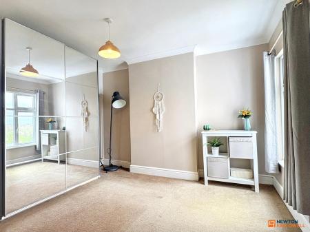 2 bedroom Terraced House for sale in Battram Road, Ellistown, LE67