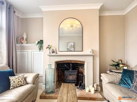 2 bedroom Terraced House for sale in Battram Road, Ellistown, LE67