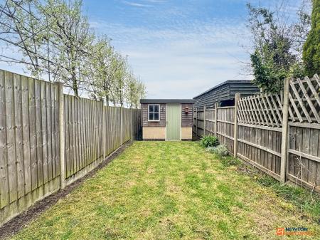 2 bedroom Terraced House for sale in Battram Road, Ellistown, LE67