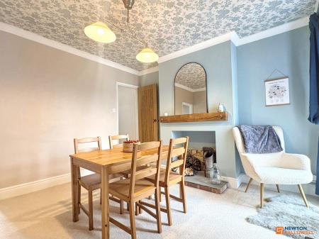 2 bedroom Terraced House for sale in Battram Road, Ellistown, LE67