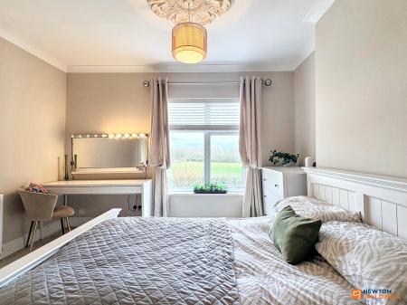 2 bedroom Terraced House for sale in Battram Road, Ellistown, LE67