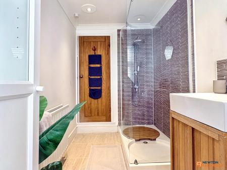 2 bedroom Terraced House for sale in Battram Road, Ellistown, LE67