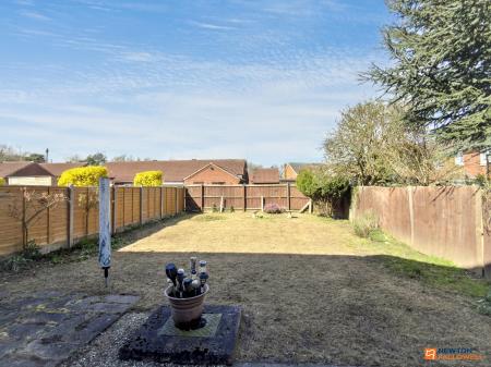 2 bedroom Semi-detached house for sale in Oxford Street, Coalville, LE67