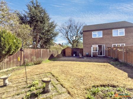2 bedroom Semi-detached house for sale in Oxford Street, Coalville, LE67