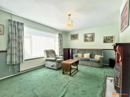 2 bedroom Bungalow for sale in Oakham Drive, Coalville, LE67