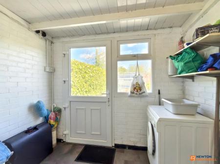 2 bedroom Bungalow for sale in Oakham Drive, Coalville, LE67