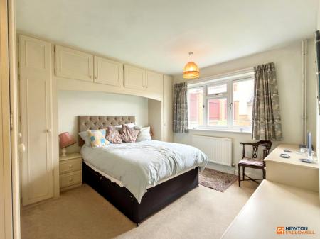 2 bedroom Detached house for sale in St Saviours Road, Coalville, LE67