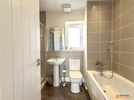 4 bedroom Detached house for sale in Buckthorn Road, Ravenstone, LE67