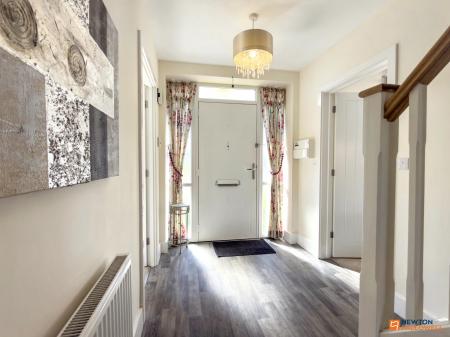 4 bedroom Detached house for sale in Buckthorn Road, Ravenstone, LE67