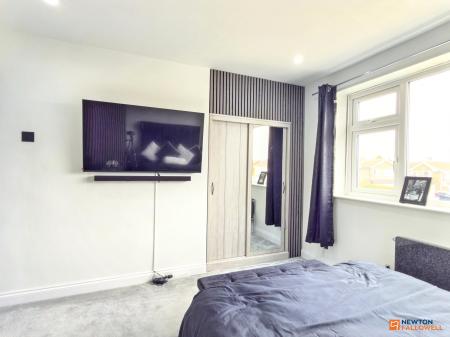 2 bedroom Semi-detached house for sale in St Denys Crescent, Ibstock, LE67