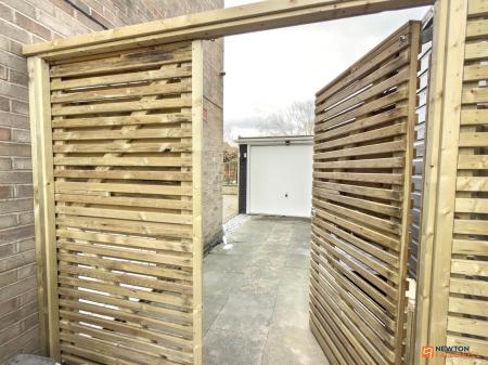 2 bedroom Semi-detached house for sale in St Denys Crescent, Ibstock, LE67