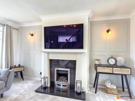 2 bedroom Semi-detached house for sale in St Denys Crescent, Ibstock, LE67