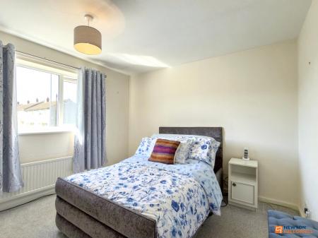 3 bedroom Semi-detached house for sale in Melrose Road, Thringstone, LE67