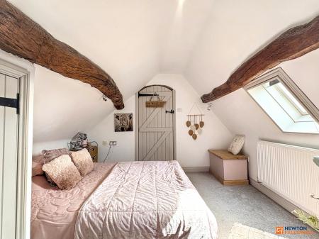 3 bedroom Barn Conversion for sale in Dennis Street, Hugglescote, LE67