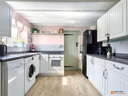 3 bedroom Barn Conversion for sale in Dennis Street, Hugglescote, LE67