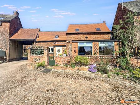 Dennis Street, Hugglescote, LE67