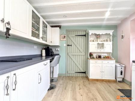 3 bedroom Barn Conversion for sale in Dennis Street, Hugglescote, LE67