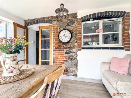 3 bedroom Barn Conversion for sale in Dennis Street, Hugglescote, LE67