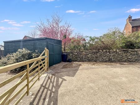 3 bedroom Barn Conversion for sale in Dennis Street, Hugglescote, LE67