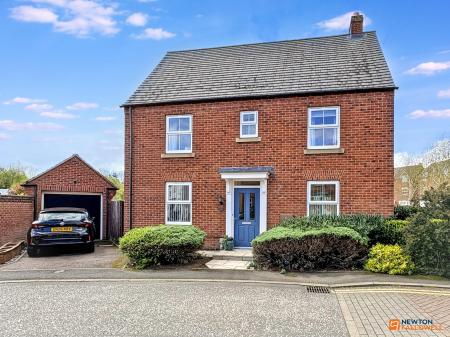 3 bedroom Detached house for sale in Headstock Close, Coalville, LE67