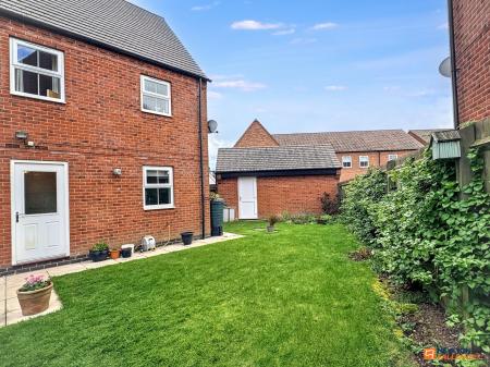 3 bedroom Detached house for sale in Headstock Close, Coalville, LE67