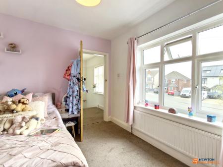 3 bedroom Semi-detached house for sale in Ashby Road, Coalville, LE67