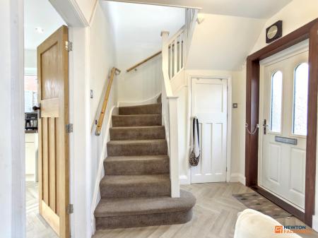 3 bedroom Semi-detached house for sale in Ashby Road, Coalville, LE67