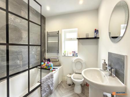 3 bedroom Semi-detached house for sale in Ashby Road, Coalville, LE67