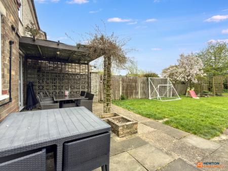 3 bedroom Semi-detached house for sale in Ashby Road, Coalville, LE67