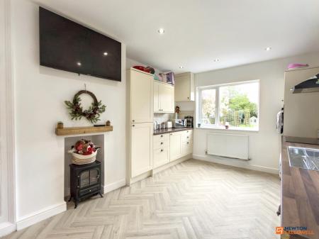 3 bedroom Semi-detached house for sale in Ashby Road, Coalville, LE67