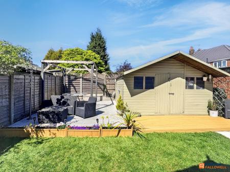 3 bedroom Semi-detached house for sale in Forest Road, Coalville, LE67